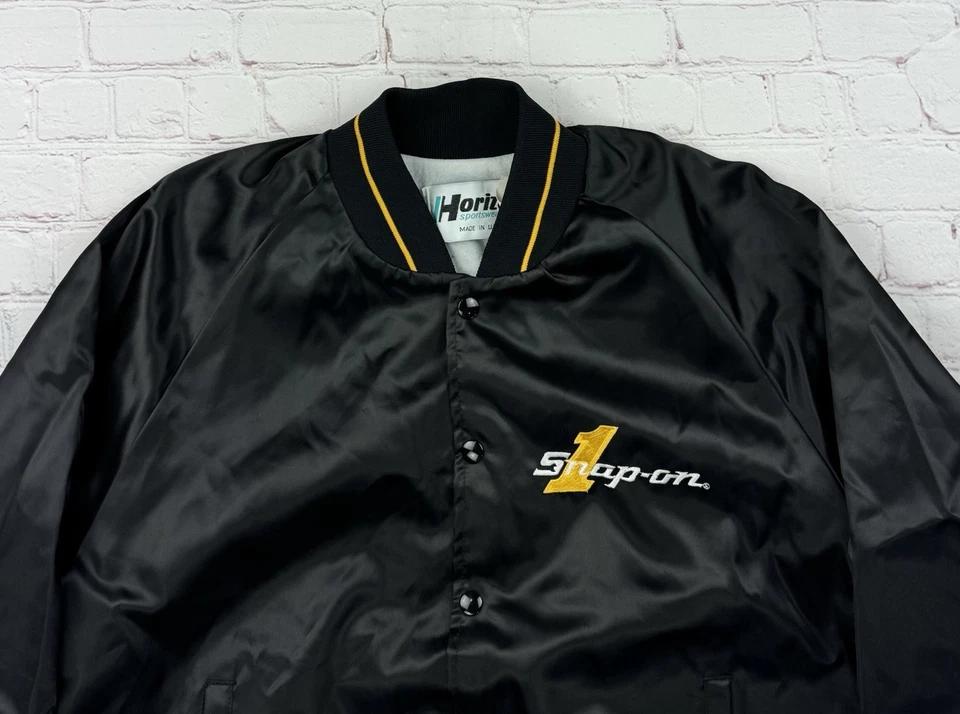 NUEVO Abrigo Vintage Herramientas a Presión Satinado L Horizon Negro Bordado Años 80 EE. UU. Foto 4 de 4