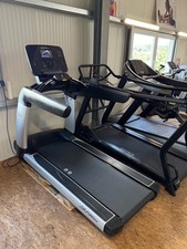 Life Fitness T 95 Laufband EXPLORE Konsole Profi Gym Studio LED RUN TREAD Mill