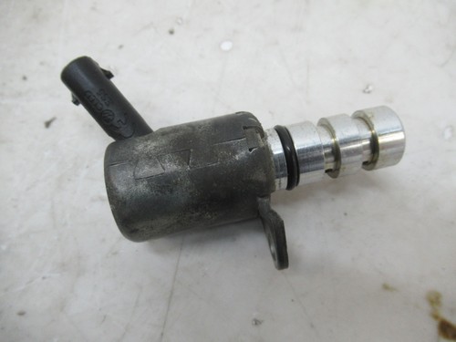 Skoda Octavia III 5E 12-17 Steuerventil Nockenwellenverstellung 06E115243G
