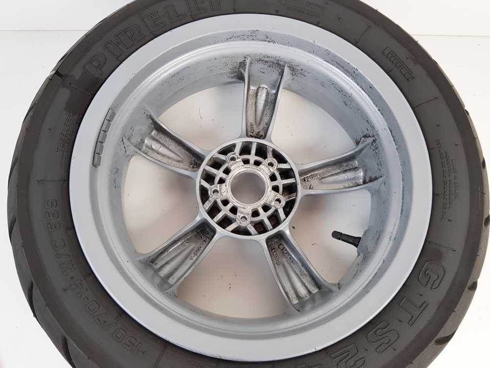 Foto 6 di 7