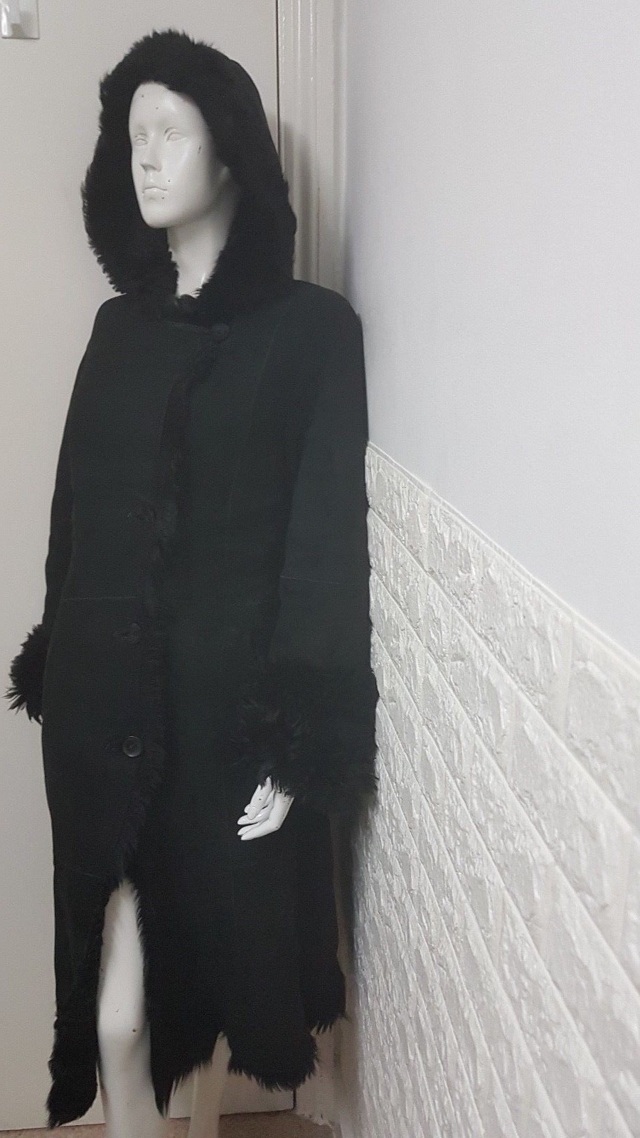 Picture 3 of 9