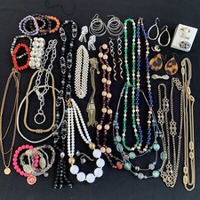 Vintage Boho Women’s Jewelry Lot Necklace Bracelet Earrings Ring AS SHOWN! JB928