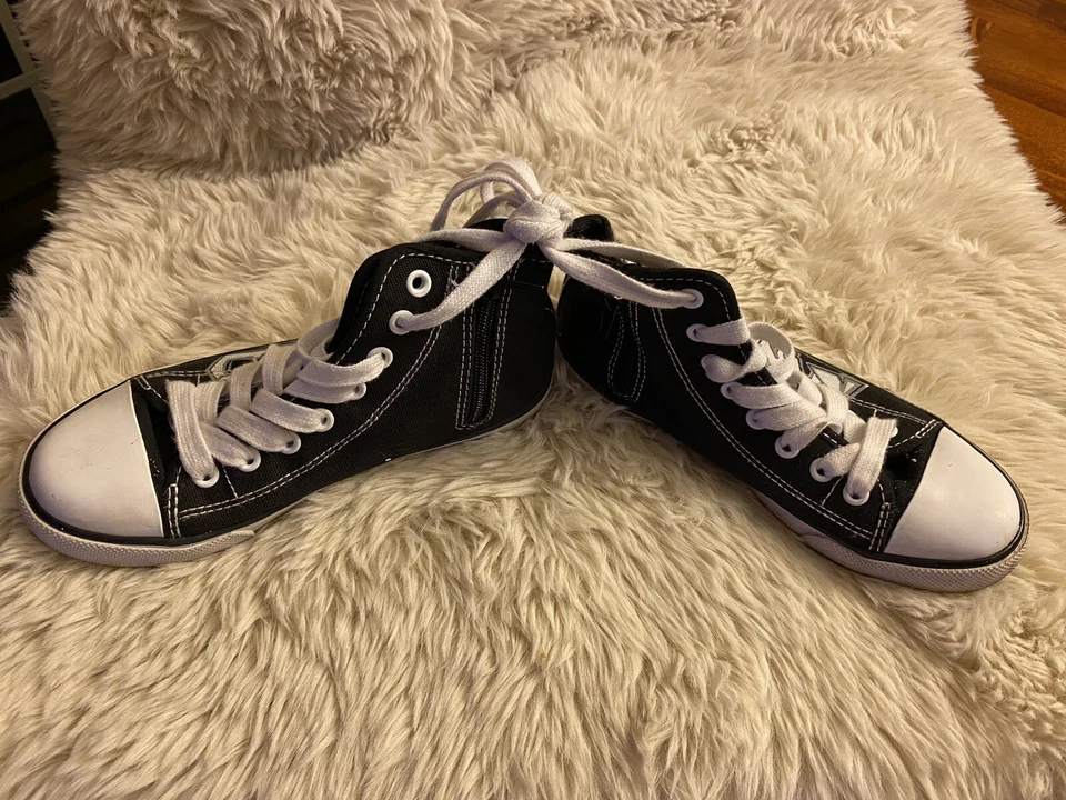 Zapato Canguro Talla 13 Blanco y Negro Zapatilla Alta Foto 2 de 4