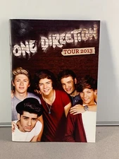 ONE DIRECTION - HARRY STYLES - 2013 WORLD TOUR BOOK PROGRAM -w/ FOLD OUT