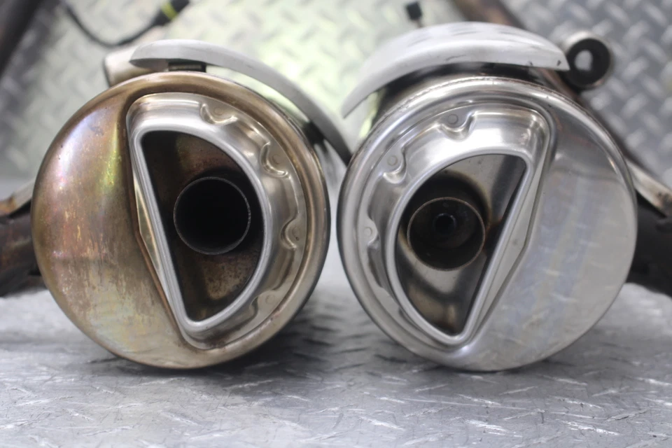 BMW F650GS 2003 silenciadores de escape y cabezal con sensor de O2 Foto 2 de 4