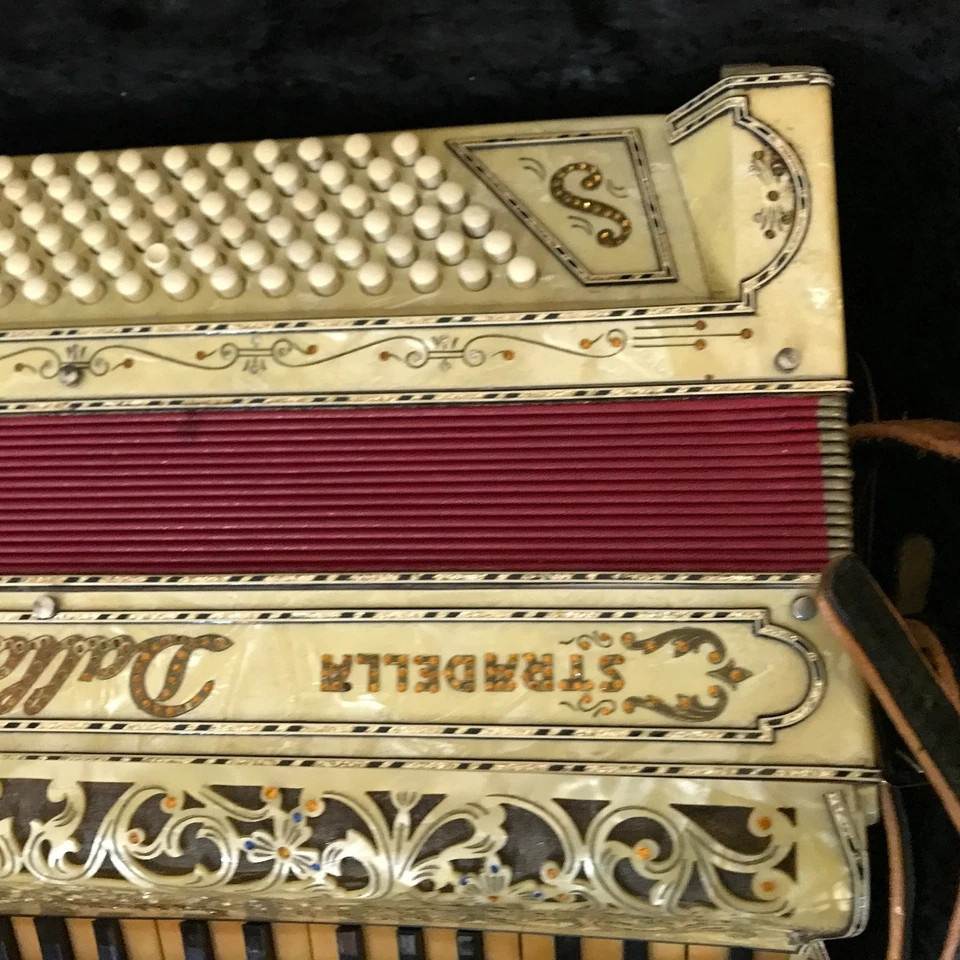 Acordeón Stradella Dallape Italia vintage Foto 3 de 4