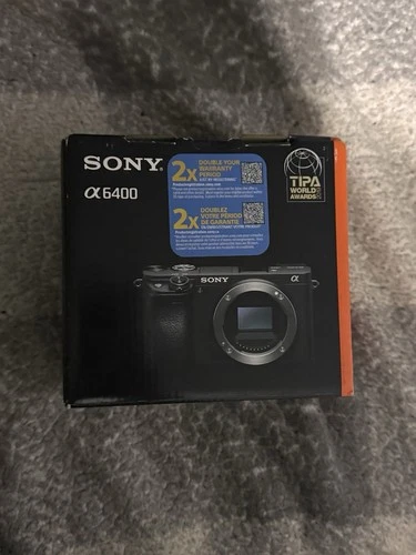 Sony Alpha A6400 24.2MP Mirrorless Digital Camera with E 18 - 135mm Lens