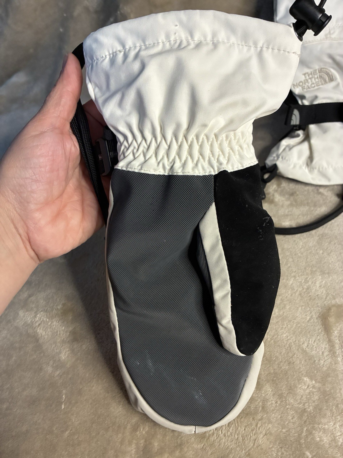 The North Face Women's Montana Ski Mitts MEDIUM Mittens White thumbnail 7