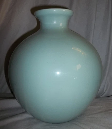 1992 Haeger Vase