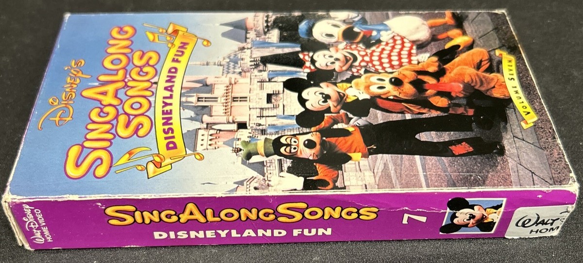 Disney's Sing-Along Songs Disneyland Fun Vol 7; It's A Small World