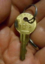 Vintage Old MMF Industries Wheeling USA Cabinet Box Door Lock Brass Key # 1240 