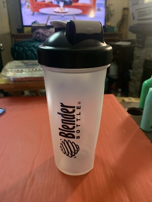 Blender Bottle Classic 20 Shaker Mixer Cup Clear Black