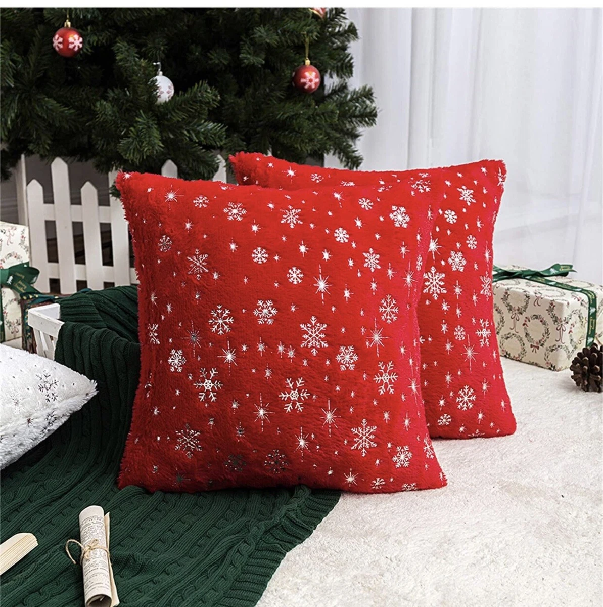 AQOTHES Red Faux Fur Silver Snowflake Glitter Zip Throw Pillow