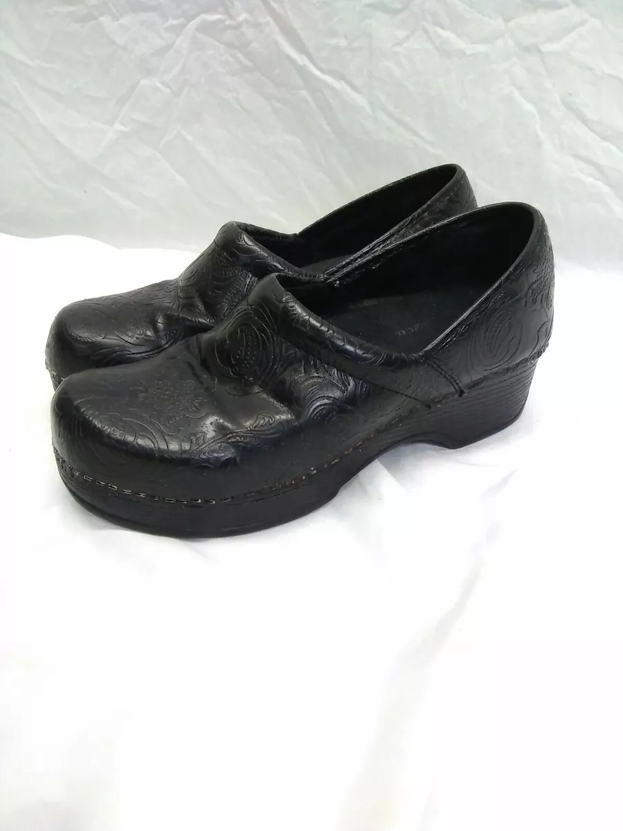 G.H. Bass Co Women s Clogs Shoes US 7M Black Embossed Leather eBay