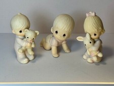 Precious Moments Jesus Loves Me Boy Girl Baby Boy Crawling Figurines -Rare Set