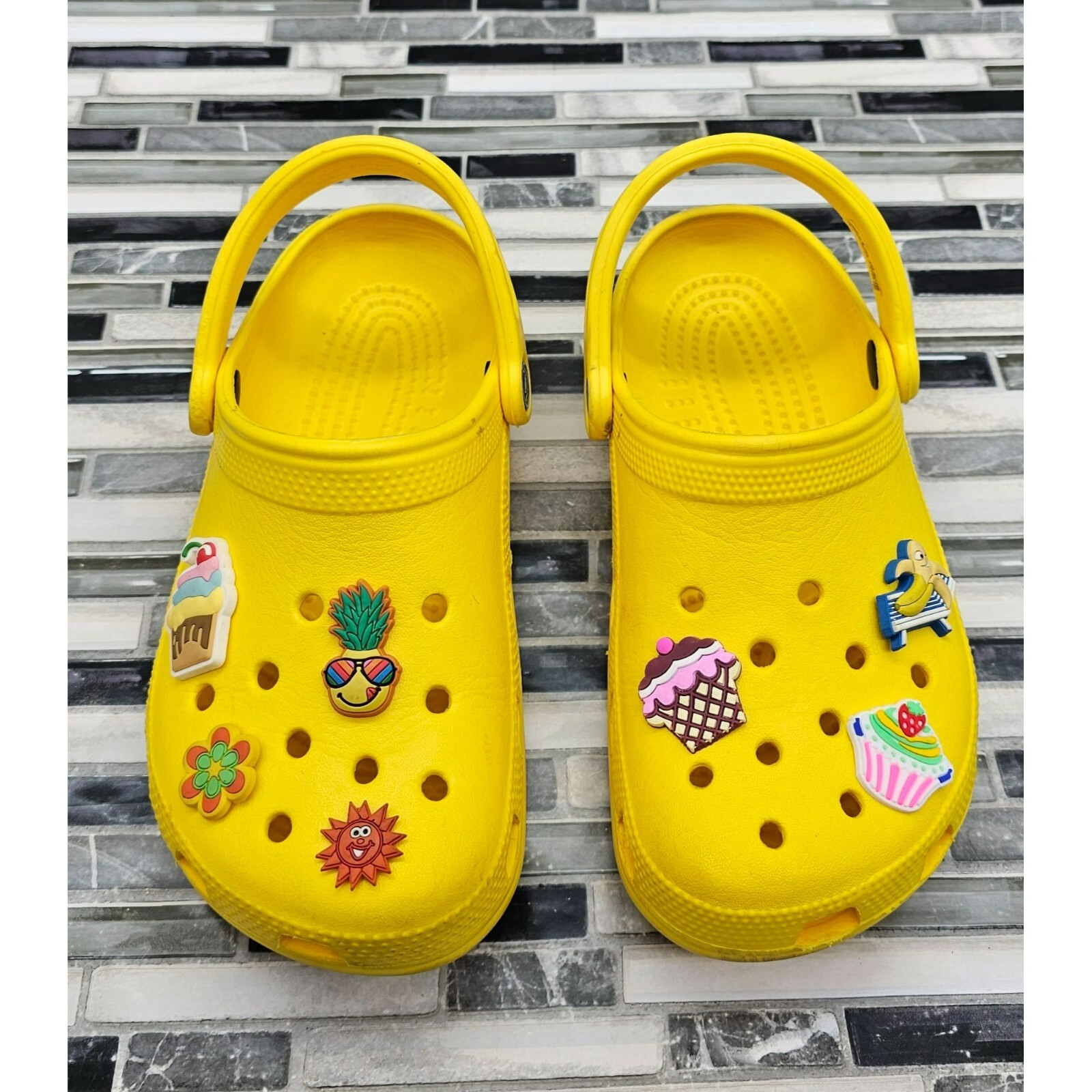 Crocs Classic Yellow Jibbitz Fresh Women's Clogs Size… Gem