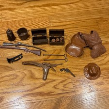 Marx Johnny West Accessories Lot Rifles, Pistols, Bearskin, Hat, Money Bags, Tru