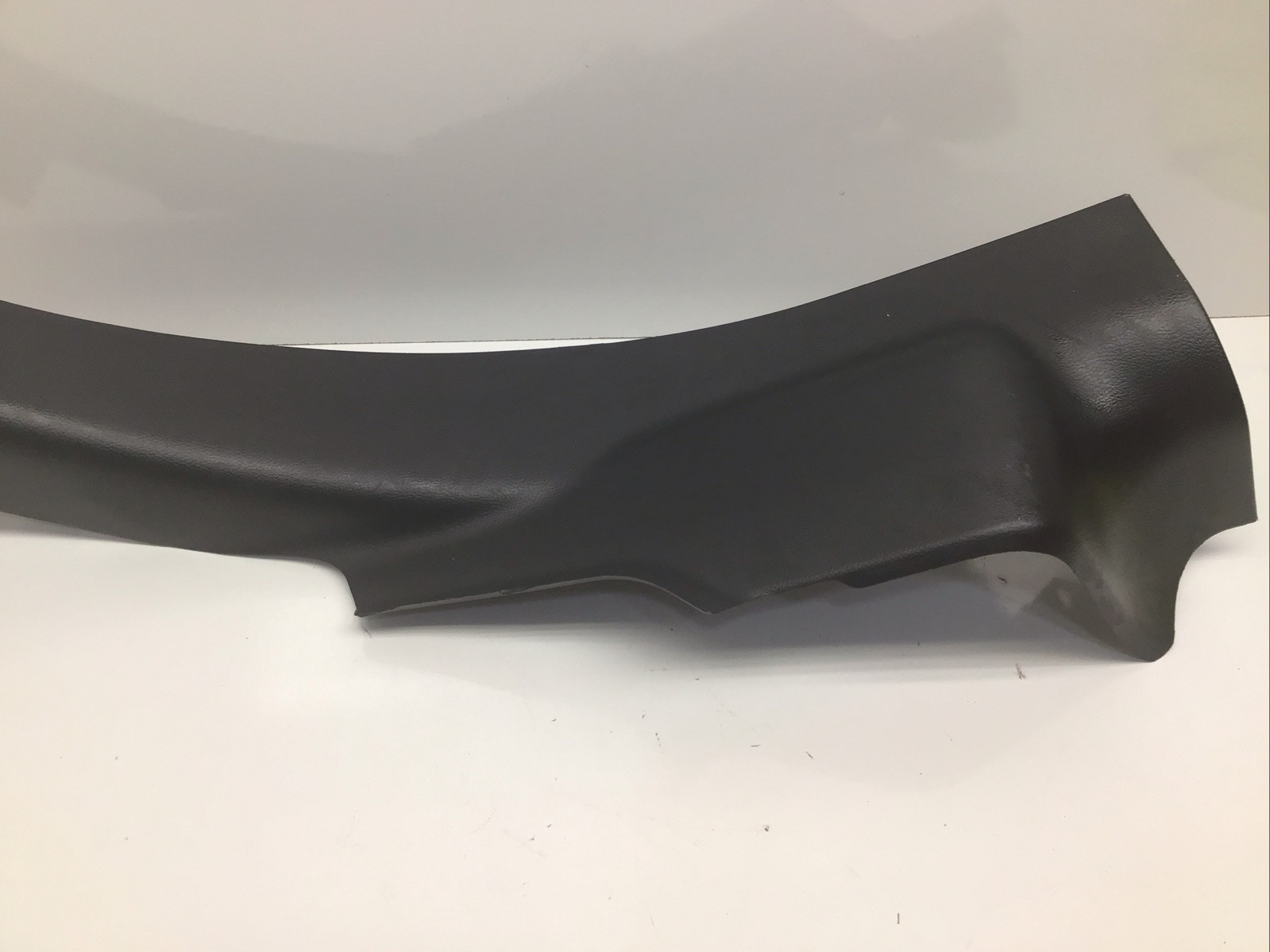 2014 - 2024 MASERATI GHIBLI REAR LEFT DOOR SILL SCUFF PLATE TRIM OEM 6700113650