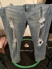 Levi  s Women's 724 High Rise Straight Jeans 31 NWOT 29.50    