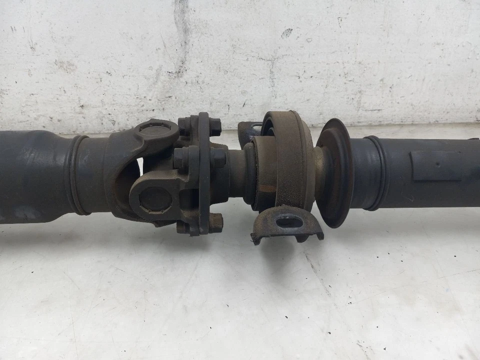01-05 LEXUS IS300 3.0L RWD AT REAR DRIVE SHAFT Foto 3 de 4