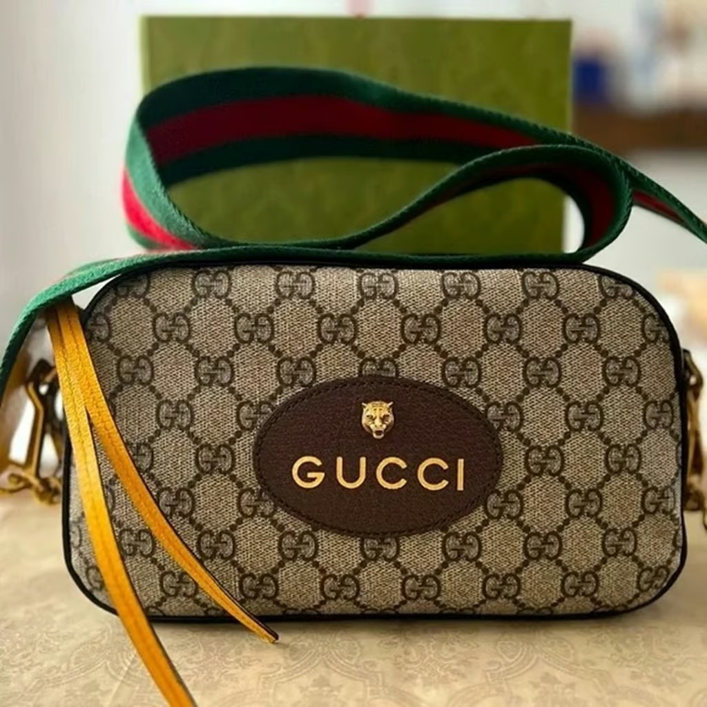 GUCCI GG Small GG Supreme Neo Vintage Messenger Bag Shoulder Bag 