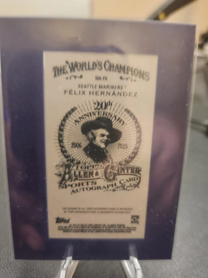 Mini Auto Felix Hernandez Moldura Azul #MA-FH 2025 Topps Allen & Ginter 96/99 🔥 - Imagem 3 de 3