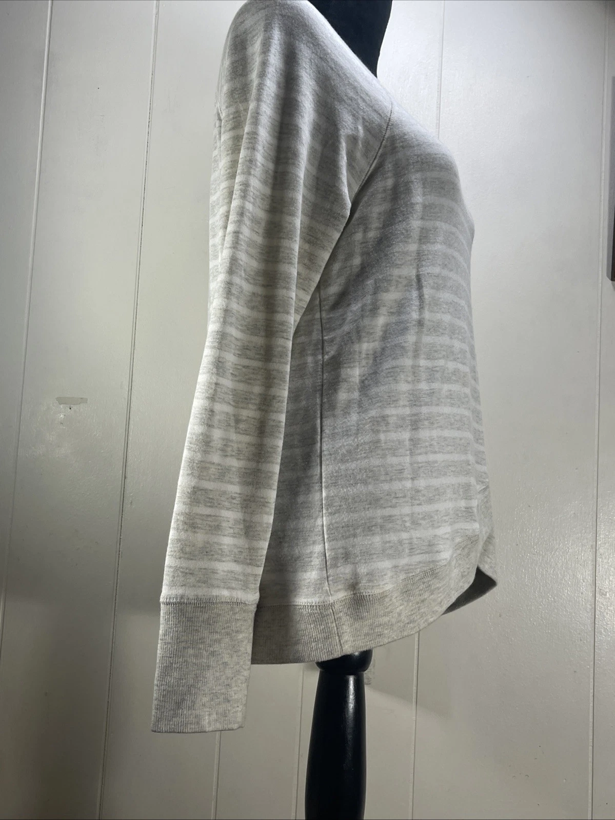 athleta long sleeve gray stripe soft stretchy 