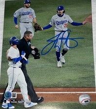 Justin Wrobleski Dodgers Signed 8x10 2025 World Series Game 7 Beckett Witness