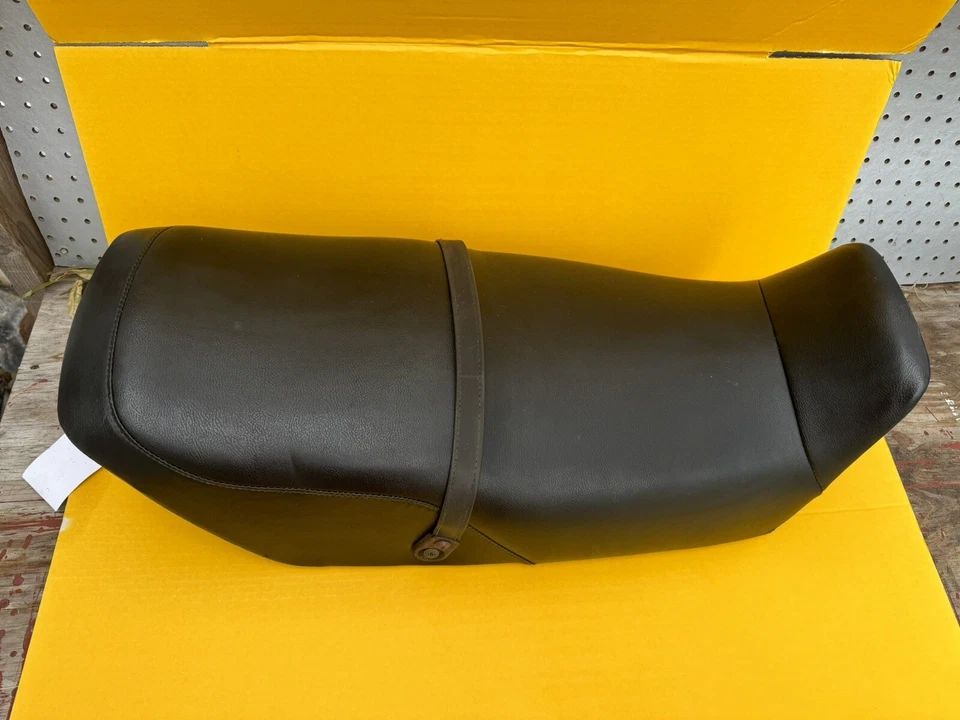 1981 81 Honda CB900F Super Sport Seat Saddle Foto 3 de 4