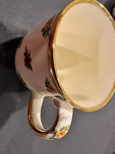 Royal Albert Classic II Old Country Rose Tea Pot Plus 6 Matching Tea Cups - Picture 4 of 11
