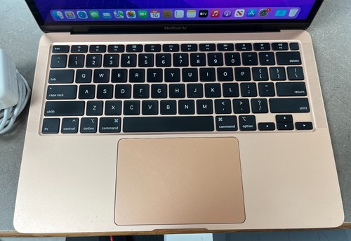 MacBook Air Retina A2179 13" 2020 Quad Core i5 8GB Ram 256 GB SSD - Afbeelding 3 van 8
