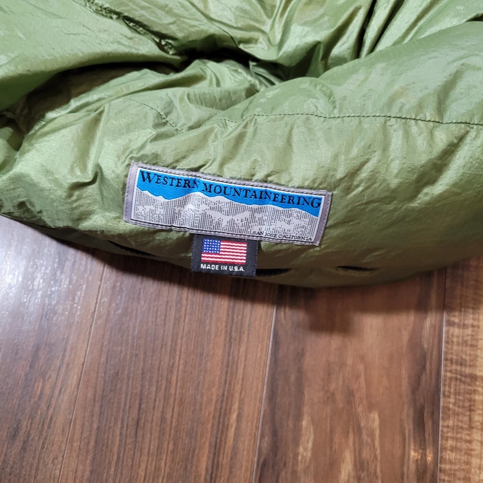 Bolso Western Mountaineering 7'0" Largo, 30" Ancho Cremallera Izquierda Cordón Abajo Foto 3 de 4