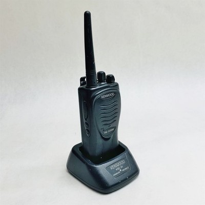 Kenwood ProTalk TK-3200 UHF FM 2-Way Transceiver Portable 8-Channel Radio w/Base