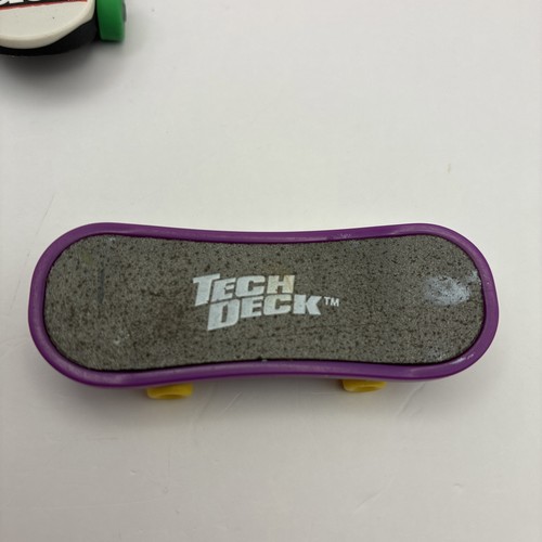 Young Justice DC Comics Batman Skateboard con extra - Foto 3 di 10