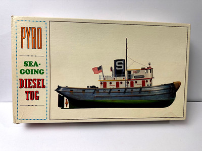 VINTAGE 1967 PYRO SEA-GOING DIESEL TUG ''DESPATCH No. 9  # B207-400 SCALE 1:82