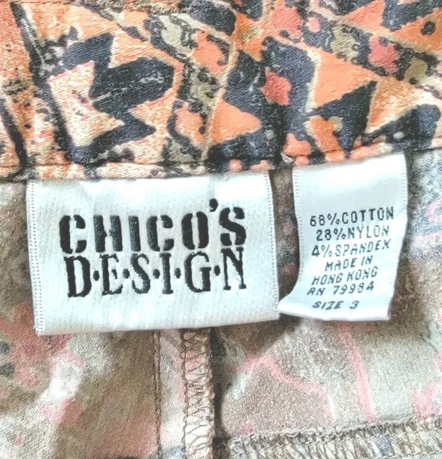 Bermuda de caminhada Chico’s Design 3 feminina vintage estampa de animais bolsos laranja/marrom - Imagem 4 de 4