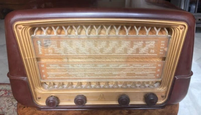 Ancien poste de radio SONORA "Excellence 303" en bakélite TSF Vintage Non testé. - Photo 1/4