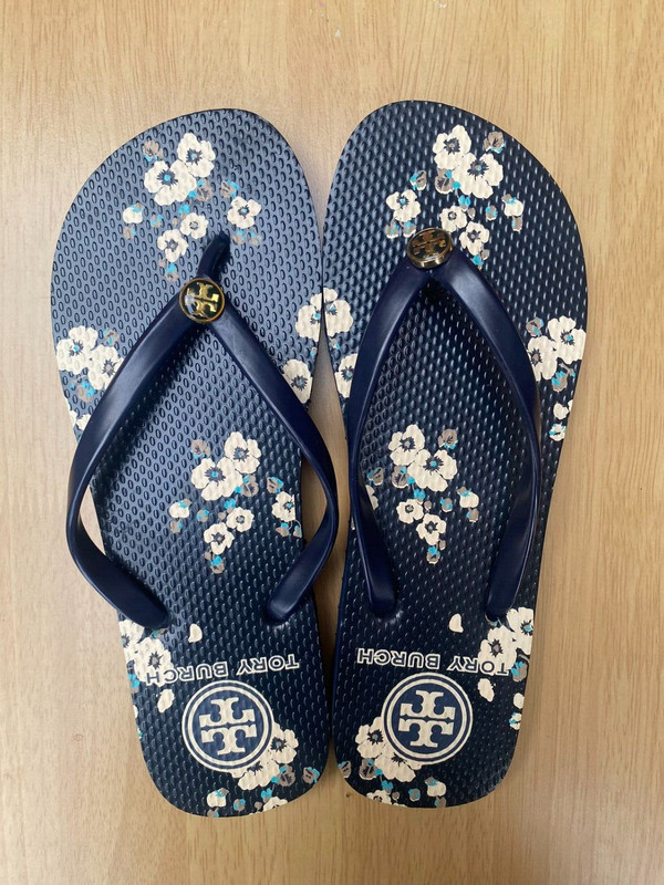 NWOB TORY BURCH MONOGRAM FLIP FLOPS (SIZE 6) rubber thong sandals Sapphire Blue