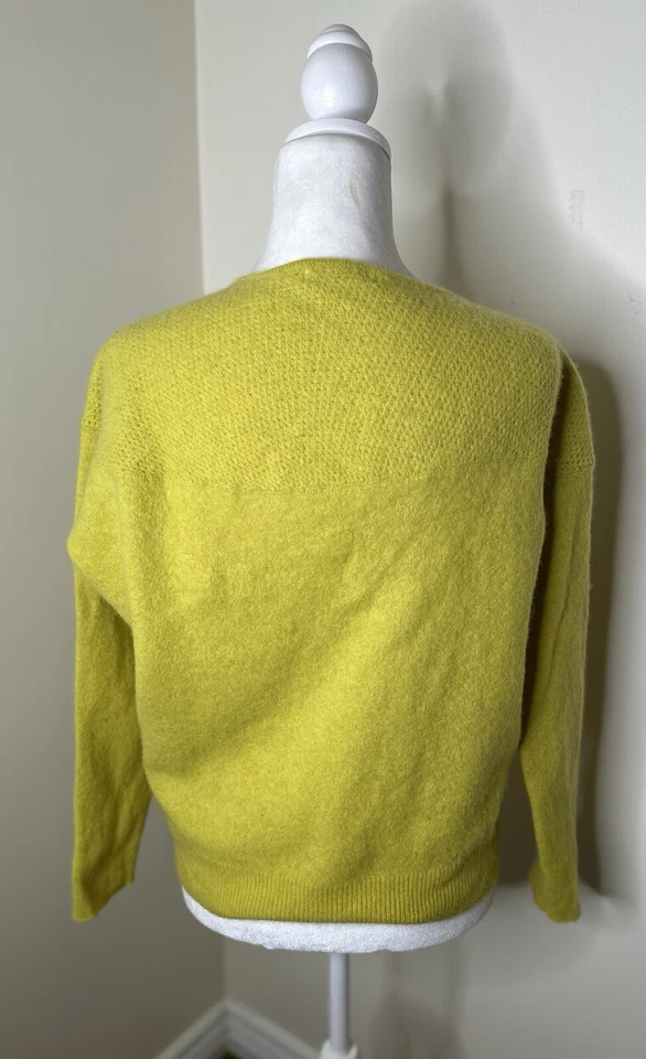 Daniella Cashmere Sweater Size Medium Foto 4 de 4