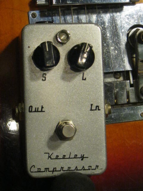 Keeley 2 knob compressor 2008 Classic MXR Ross style comp