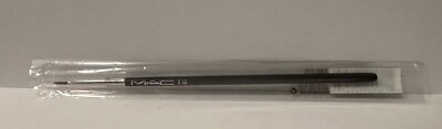 MAC Synthetic Precise Eyeliner Brush 210