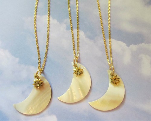 Moon Shell Pendant Necklace, Celestial Pendant Necklace, BoHo Beach Necklace - Picture 4 of 8