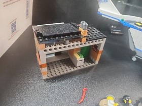 Preowned LEGO City 60046 Helicopter Surveillance Instr/Minis NO BOX 95% Complete