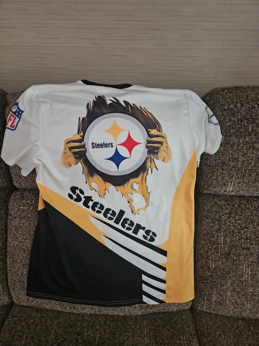 Picture 1 of 4