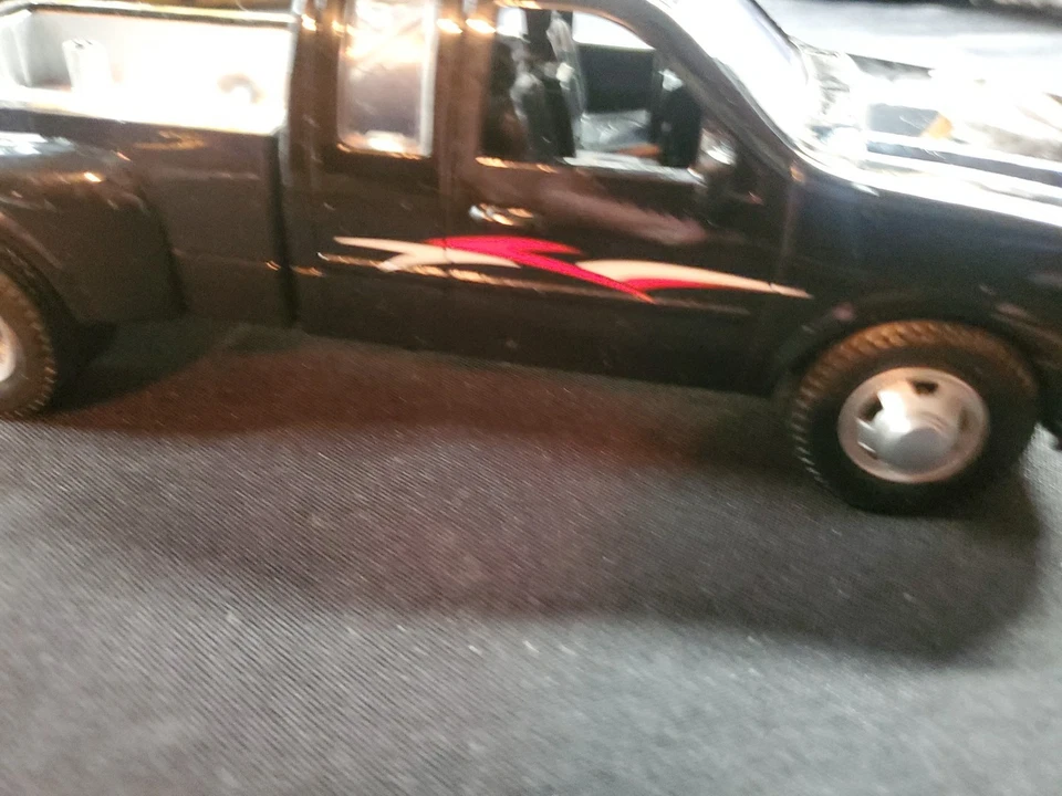 Ford F-350 diecast escala 1/32 doble NewRay negro quinta rueda gráfico 8' ** Foto 2 de 4