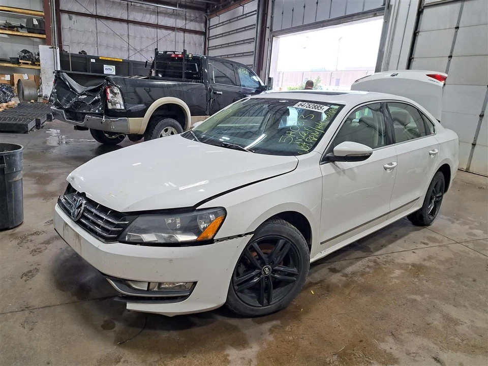 Задний фонарь со стороны водителя Lh 2012 Passat Sku #4206206 - Изображение 2 из 4