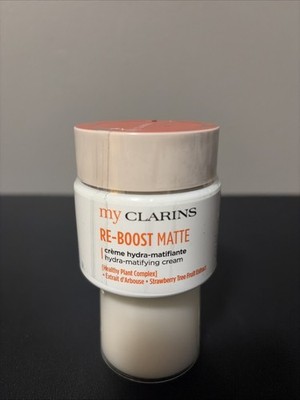my CLARINS RE-BOOST Matifying Hydrating Cream Hydrating Face Moisturizer Unisex