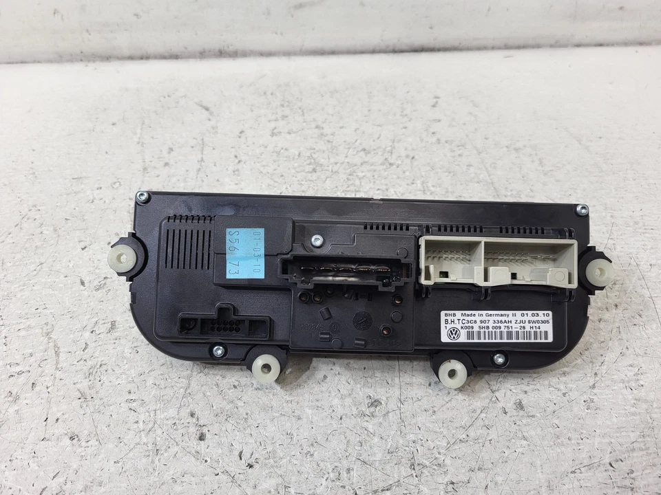 Volkswagen Golf 2010-2011 unidad de control de temperatura de calor aire acondicionado OEM LKQ Foto 2 de 4