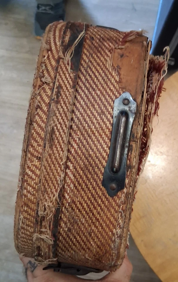 Estuche rígido National New Yorker Lap Steel Tweed de la década de 1940 Foto 4 de 4