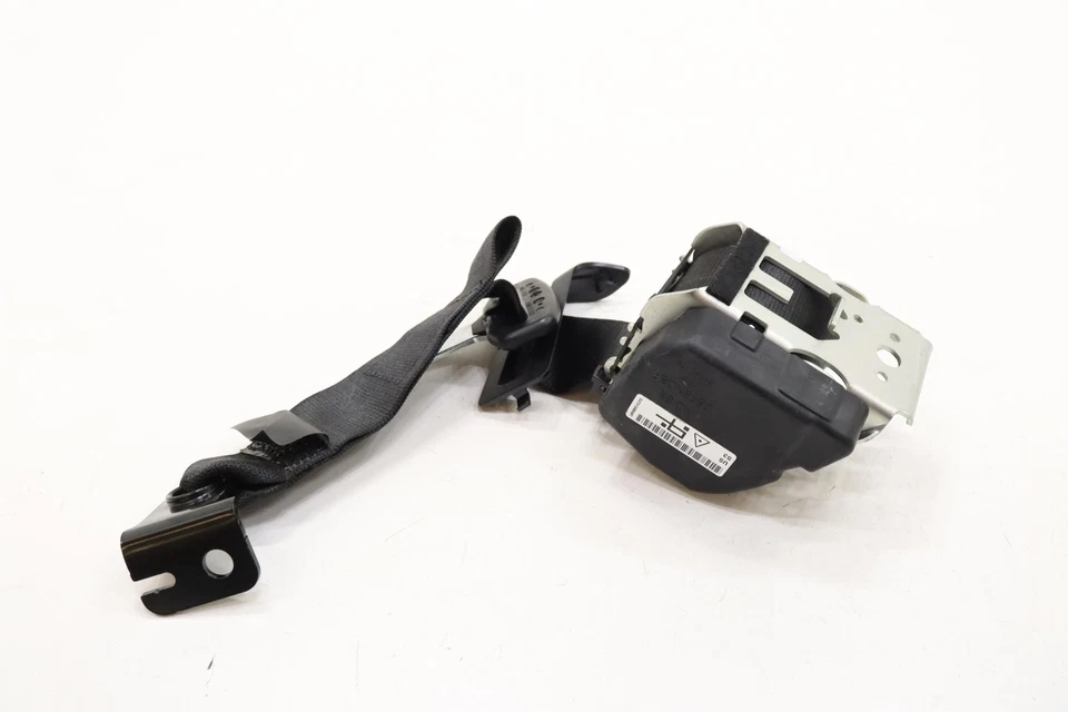 Cinturón de seguridad trasero BMW X1 2020 Foto 4 de 4